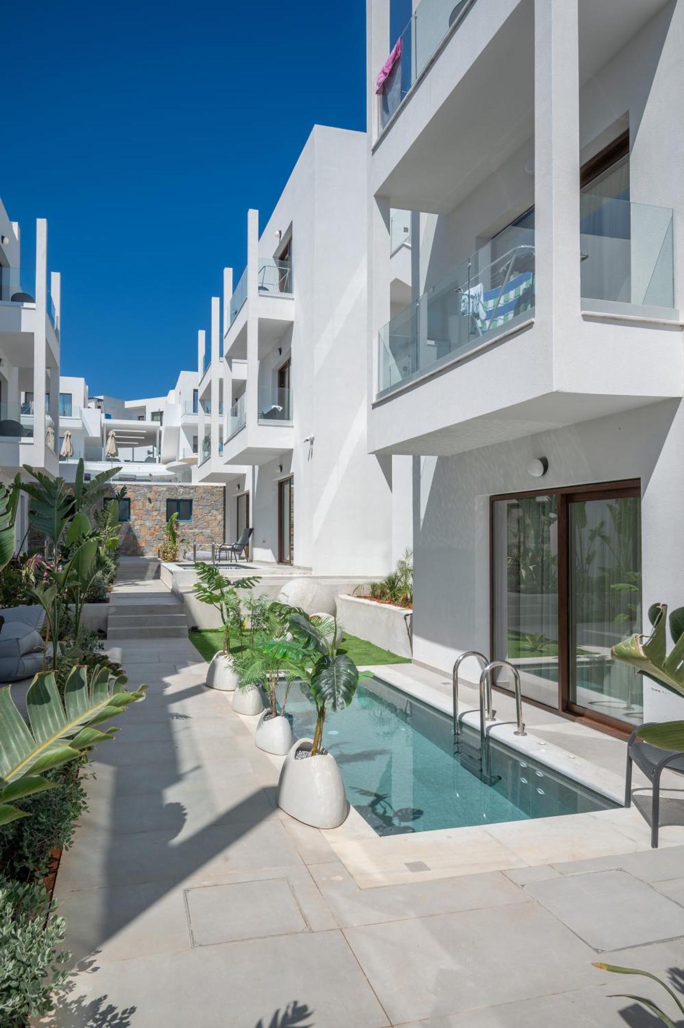 Mika Villas & Suites Hersonissos  Dış mekan fotoğraf